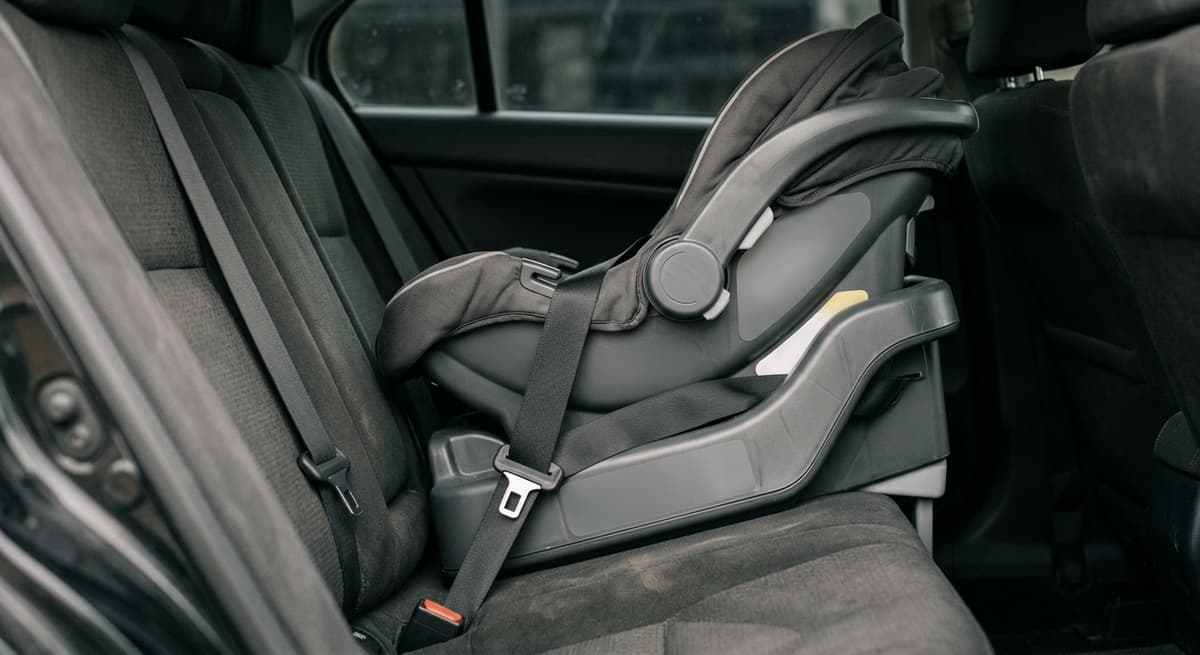 car seat - installing the base